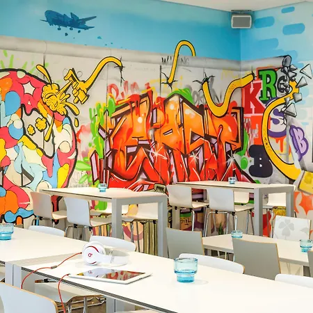 Ibis Styles Mitte Otel 3*