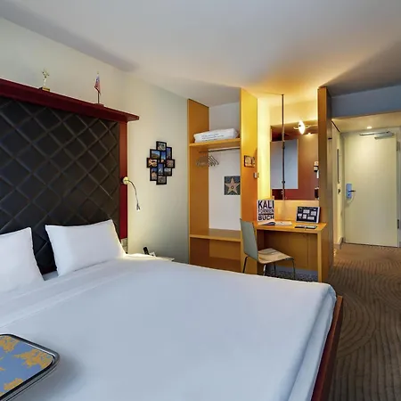 宜必思风格柏林米特酒店 酒店