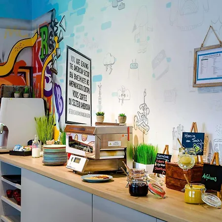 酒店 宜必思风格柏林米特酒店 3*