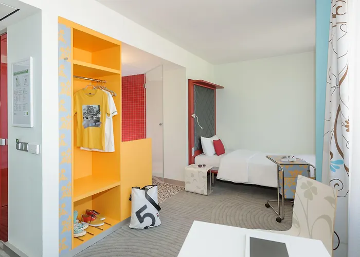 Ibis Styles Mitte Hotell 3*