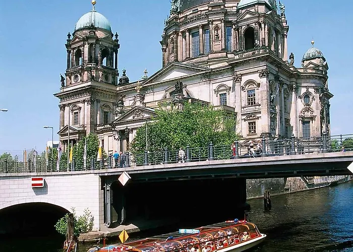 Ibis Styles Mitte 3*