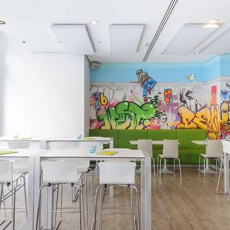 Ibis Styles Mitte Hotel 3*
