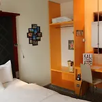 Ibis Styles Mitte Ξενοδοχείο 3*