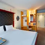 Ξενοδοχείο Ibis Styles Mitte 3*