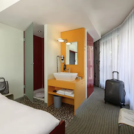 Hotel Ibis Styles Mitte 3*