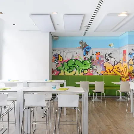 Ibis Styles Mitte Hotel 3*